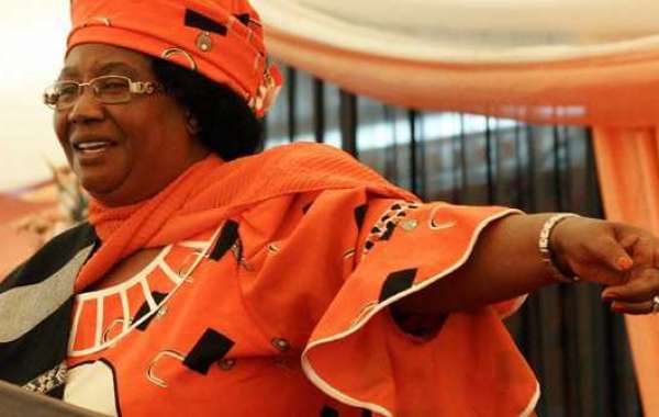 Joyce Banda sneaks into Malawi